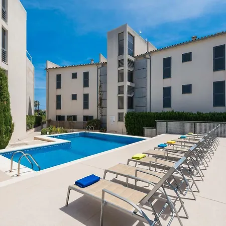 Residencial Llenaire Apartment